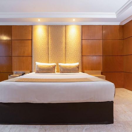 Hotel Bumi Senyiur Samarinda Exteriör bild